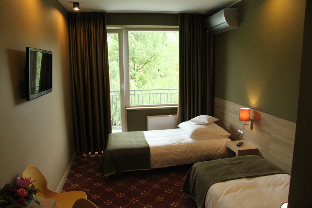 Hotel Dunajec Zglobice Esterno foto