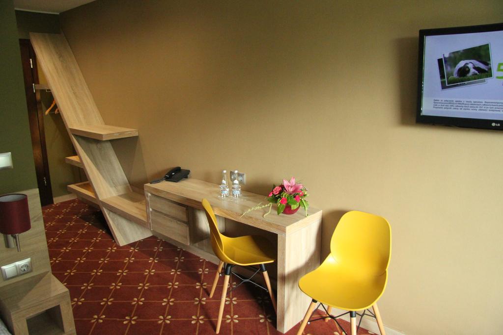 Hotel Dunajec Zglobice Esterno foto